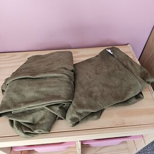 Roo & You Like New Wedge Covers x2